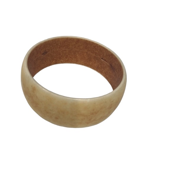 Jewelry - Lightweight faux bone bangle. GUC